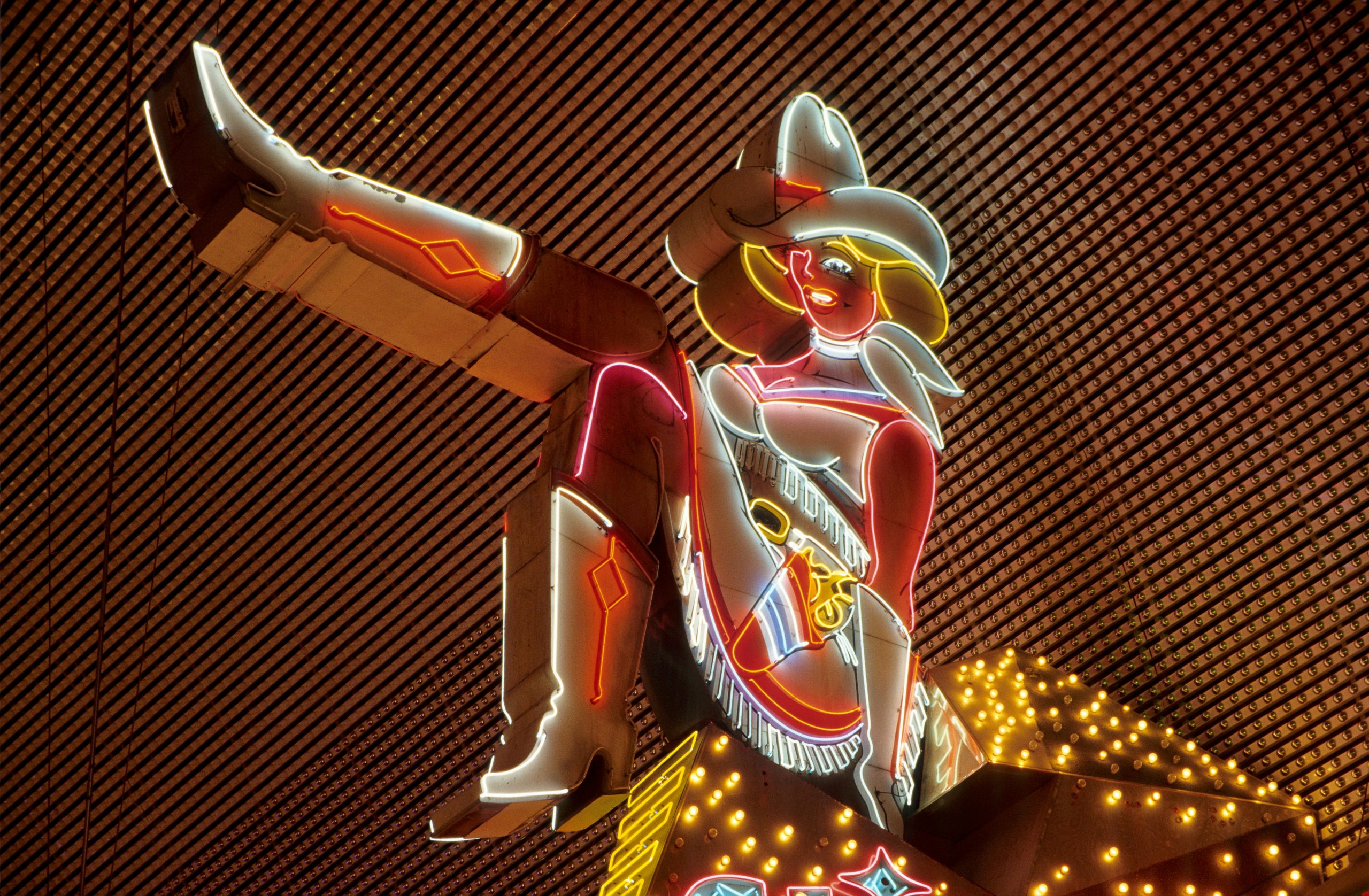 pexels-philippe-serrand-337910945-14213319